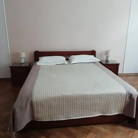 Apartamento верхрат Leópolis